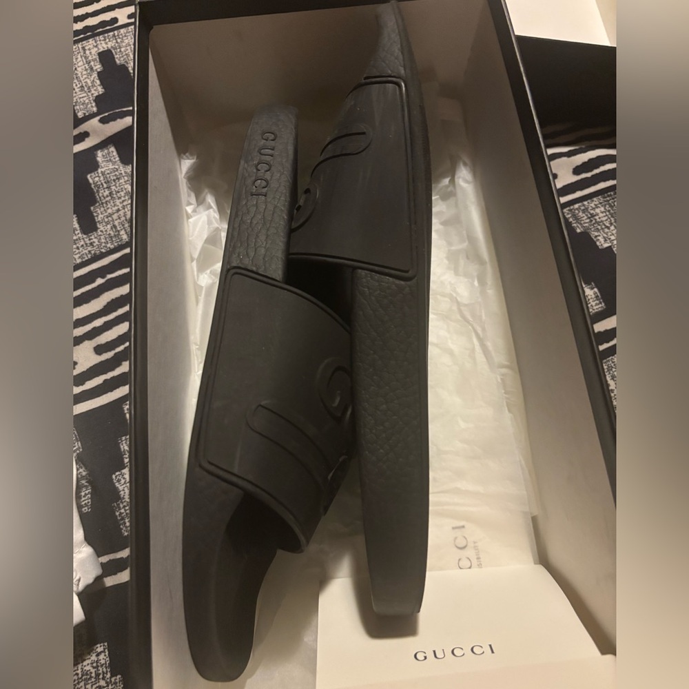 Gucci slides